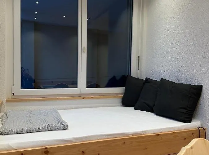 Zum Rota Hus ארוזה