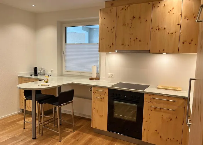 Zum Rota Hus ארוזה