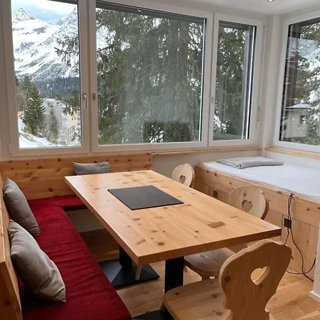 Apartment Zum Rota Hus Arosa